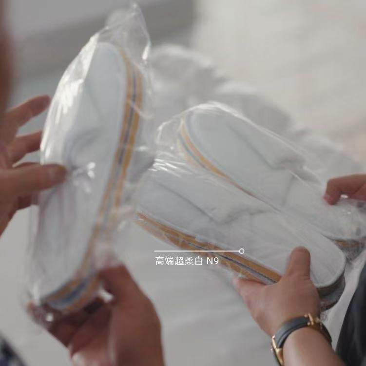 hands catch the slippers